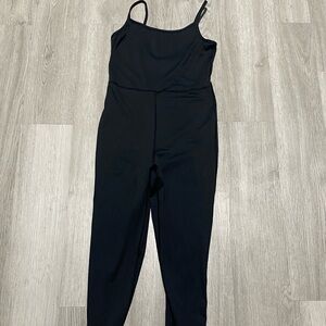 Chic Black Sleeveless Jumpsuit